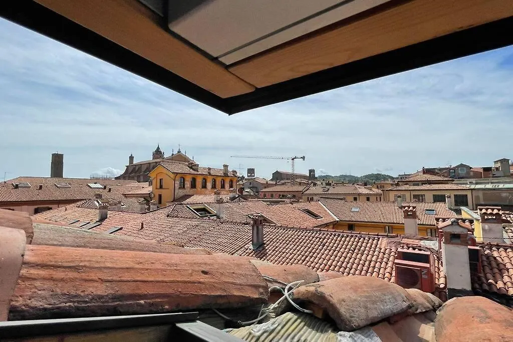 Tuate Rooftop Apartment